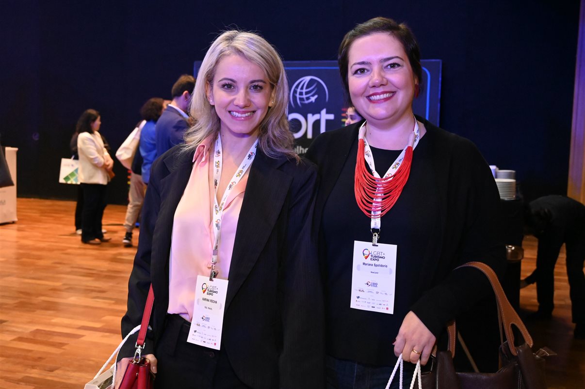 Danielly Aguiar, da Empetur, e Alex Bernardes, da LGBT+ Turismo Expo