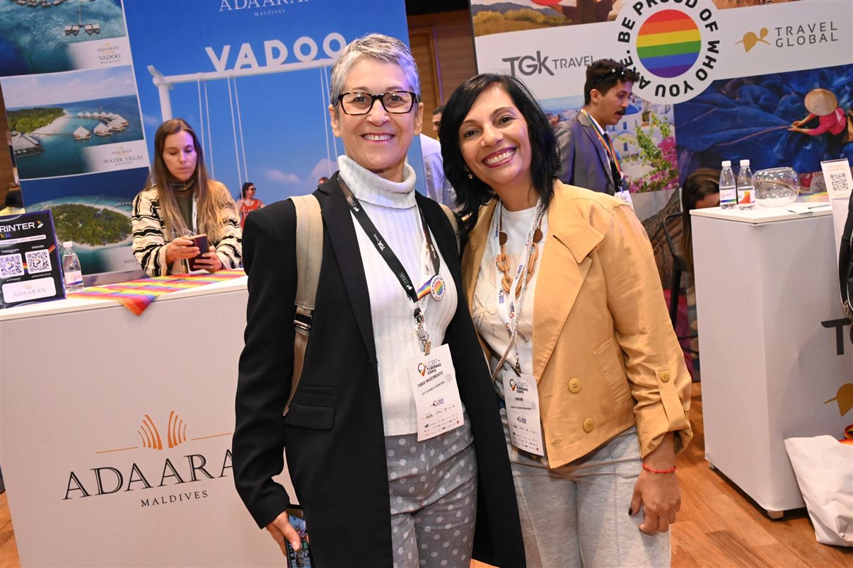 Danielly Aguiar, da Empetur, e Alex Bernardes, da LGBT+ Turismo Expo