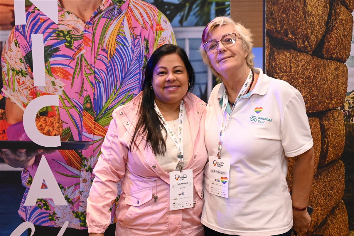 Danielly Aguiar, da Empetur, e Alex Bernardes, da LGBT+ Turismo Expo