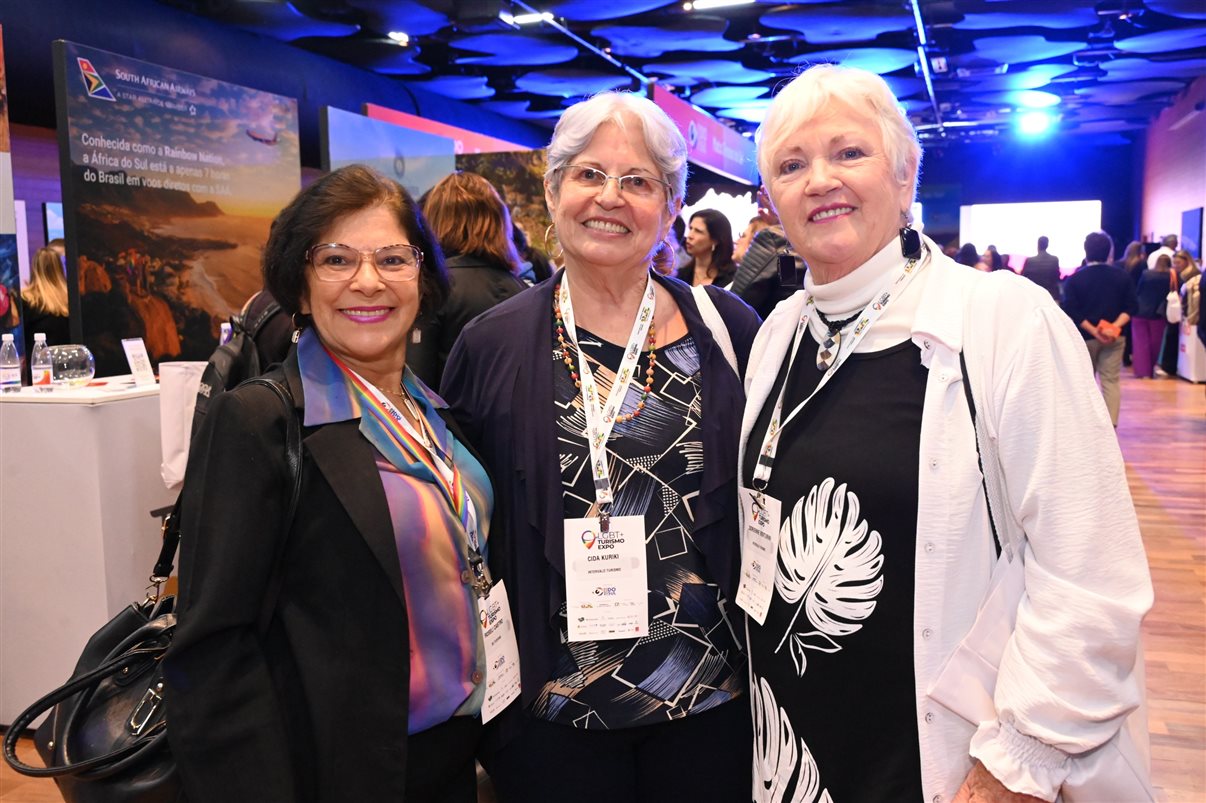 Danielly Aguiar, da Empetur, e Alex Bernardes, da LGBT+ Turismo Expo