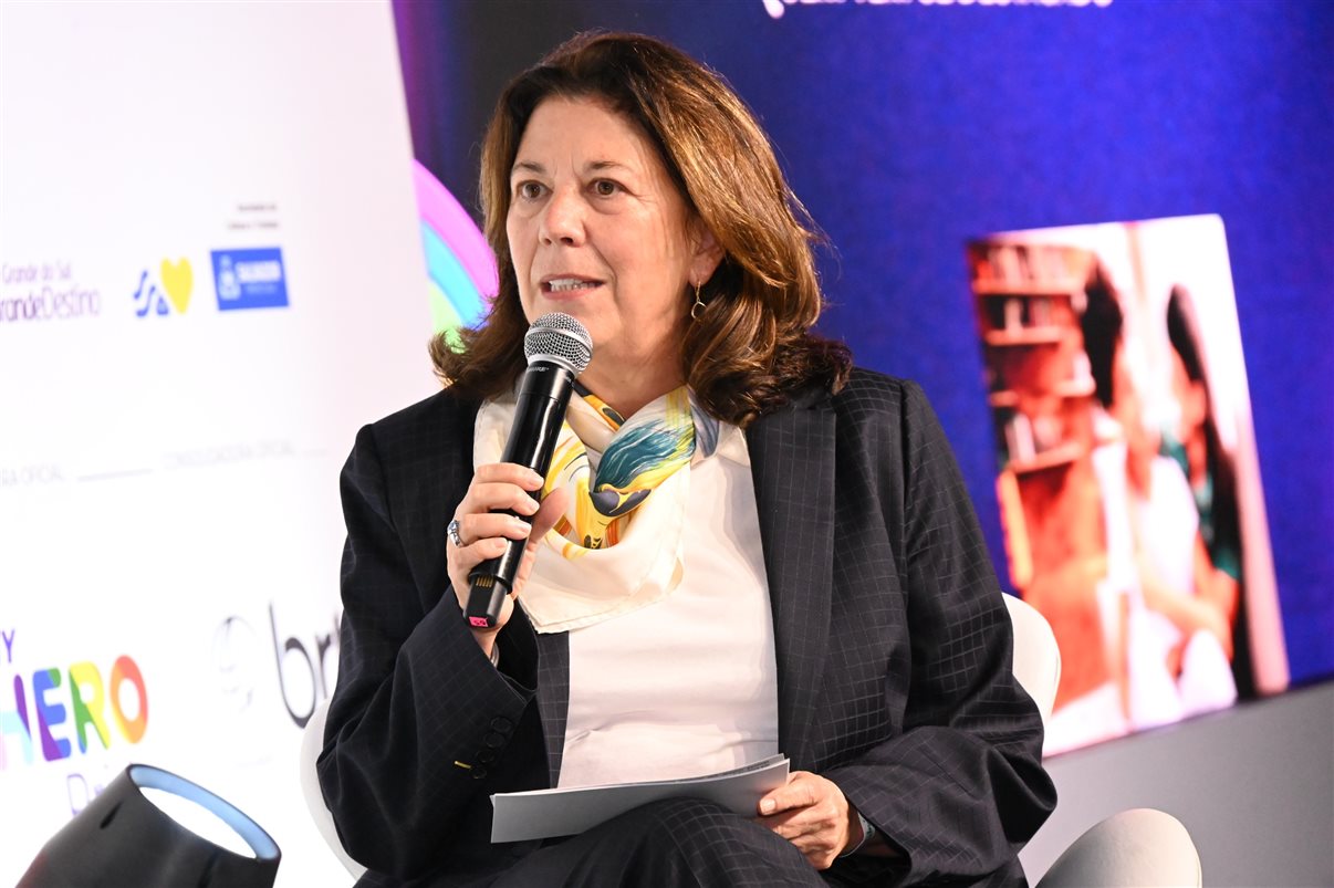 Juliana Paula Paiva, do Ministério do Turismo