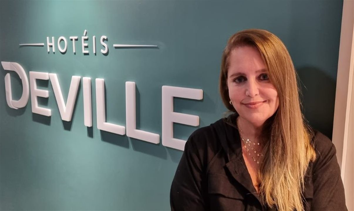 Flavia Zulzke, diretora de Vendas e Marketing da Rede Deville