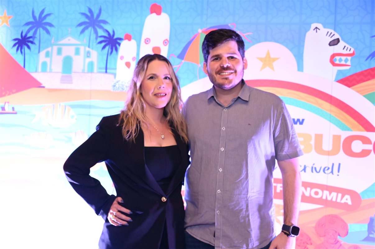 Kaio Maniçoba, secretário de Turismo de Pernambuco, Jason Ward, da Azul, e Eduardo Loyo e Diogo Beltrão, da Empetur