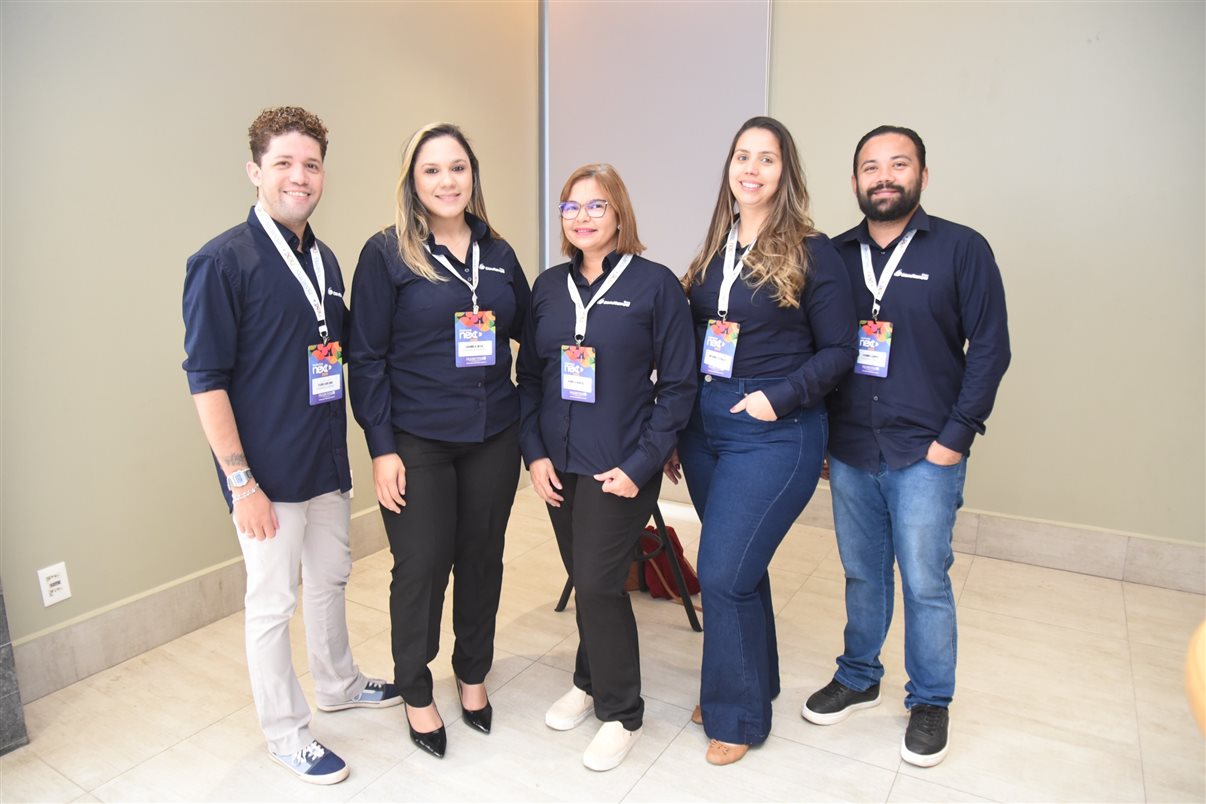 Carla Tardiane, do Sebrae-ES, e Paulo Maia, empresário que atua no ramo do Turismo no Espírito Santo