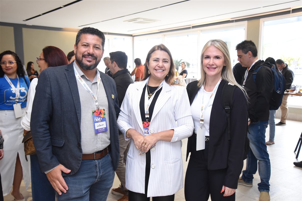 Carla Tardiane, do Sebrae-ES, e Paulo Maia, empresário que atua no ramo do Turismo no Espírito Santo
