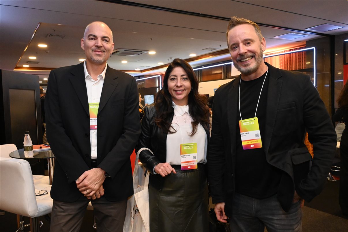 Edu Murad, da 3Sixty, com Beatriz Van Erven e Bruno Scorzo, da Inovents
