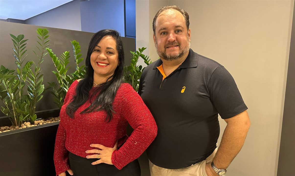 Carline Santos e Rogério Xavier