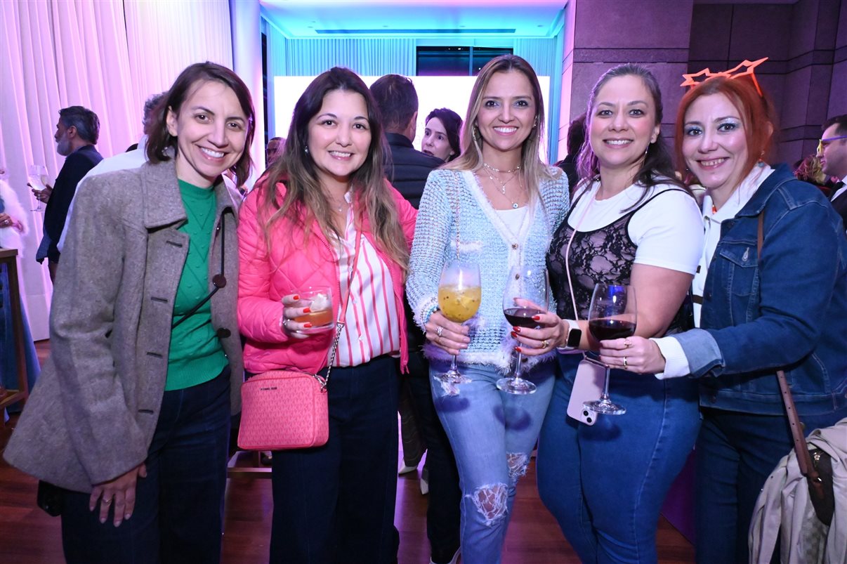 Renato Kiste, da Shift, Juliana Andrade, da Academia de Viagens Corporativas, e Simone Martins, da R1