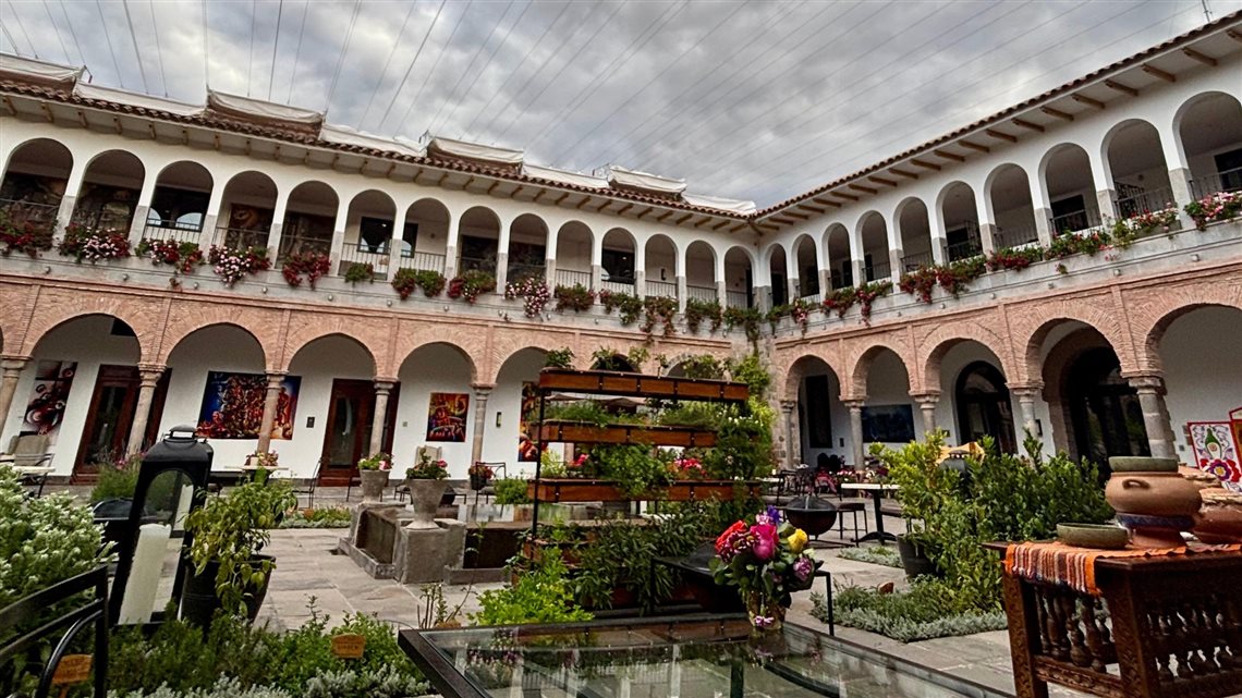 O hotel fica na esquina das ruas Ruinas e San Agustín, a menos de dez minutos de caminhada da bela Plaza de Armas, a principal da cidade