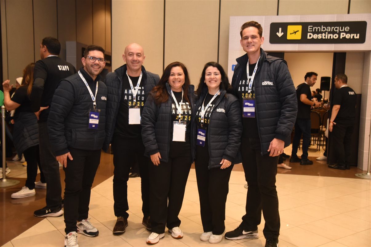Fabio Santos, Ronnie Corrêa, Adriana Boeckh, Manuela Rocha e Felipe Cuadrado, da Abreu