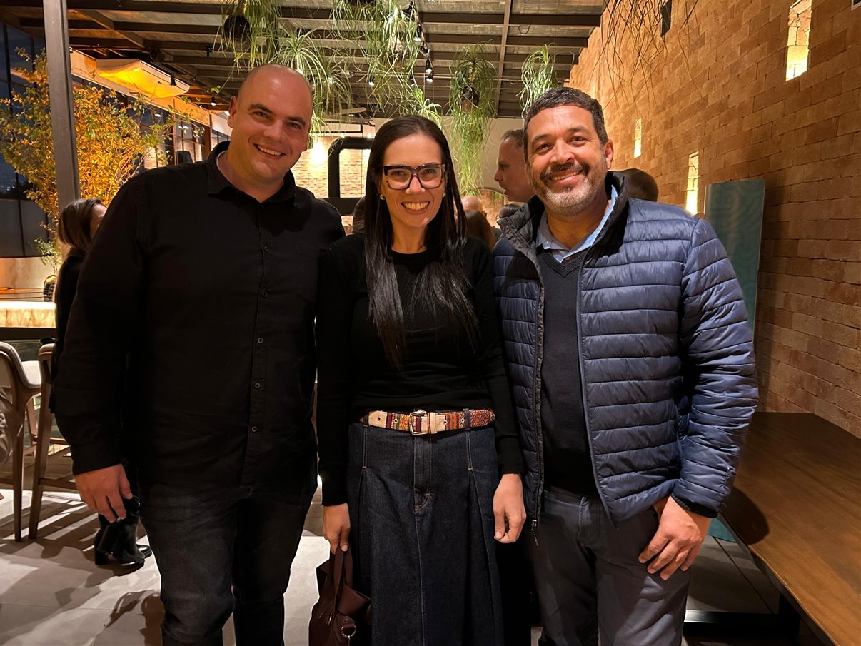 Marjori Schroeder, da Imaginadora, e Anadi Luchetti, da Doc Press