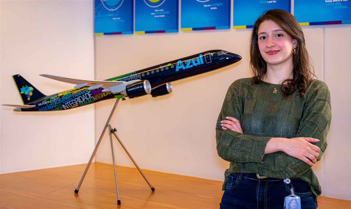 Giovanna Fachine, estudante de Direito da Unip, ingressou no programa de estágio da Azul em 2024