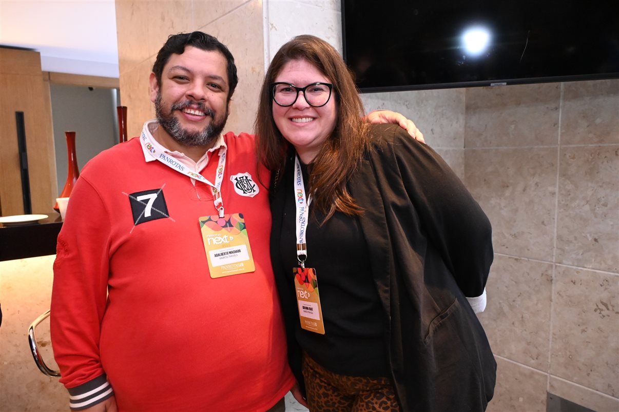 Silvia Teixeira, da Todos Em Orlando