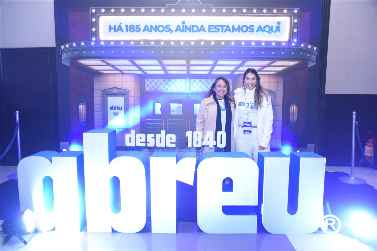 Luana Vianna, Juliana Loureiro e Patrícia Pacheco, da Abreu