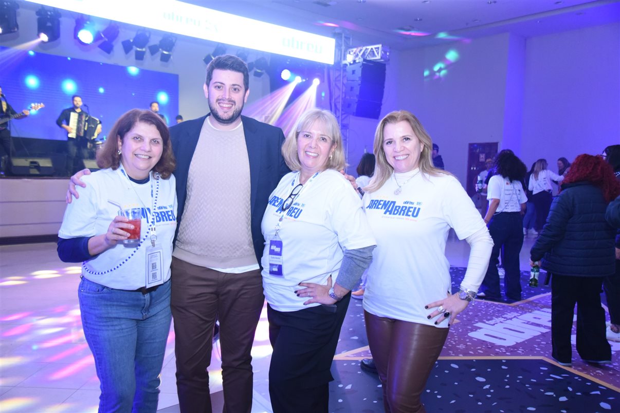 Luana Vianna, Juliana Loureiro e Patrícia Pacheco, da Abreu