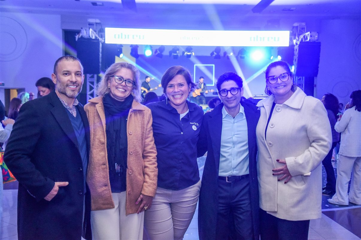 Luana Vianna, Juliana Loureiro e Patrícia Pacheco, da Abreu