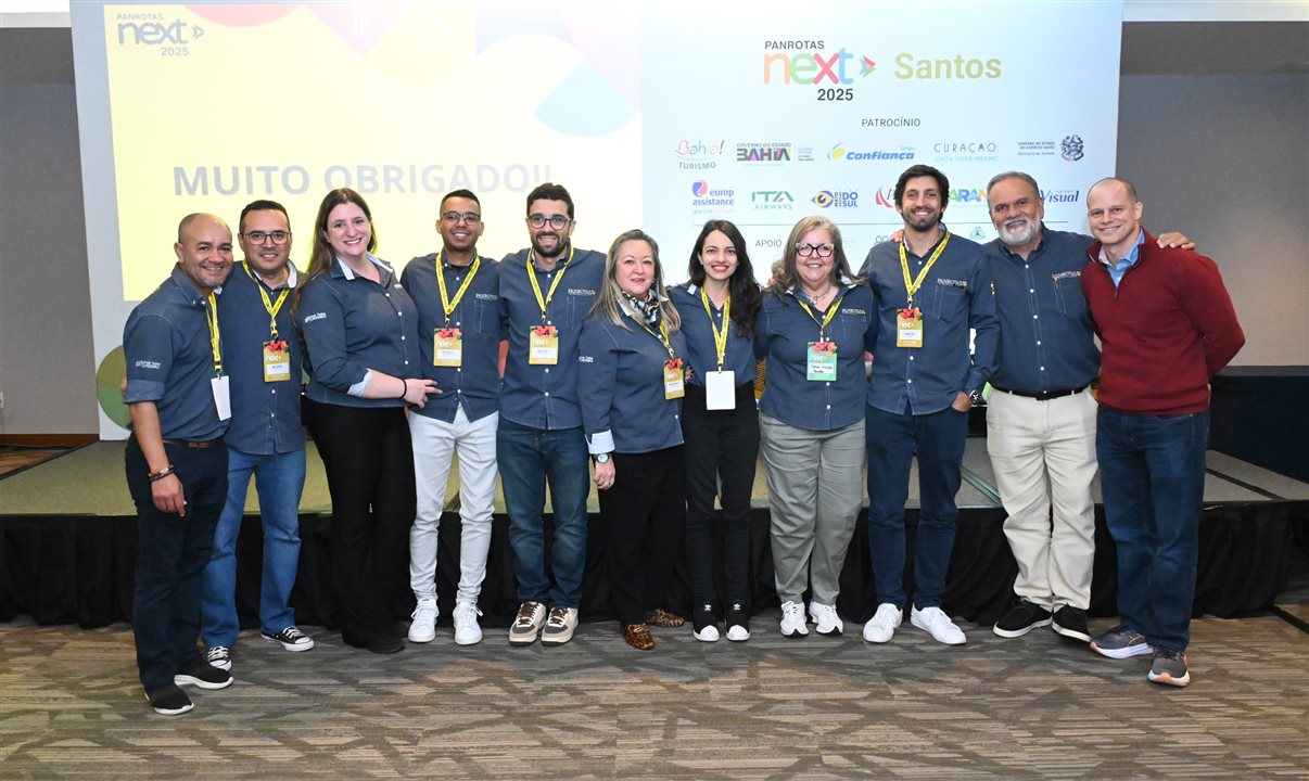 Equipe PANROTAS no final do evento: Emerson Souza, Rene Amorim, Erica Venturim, João Santana, Renato Souza, Ana Regina Barreto, Karina Cedeño, Cássia Mazella, Flavio de Sica, Artur Andrade e José Guilherme Alcorta