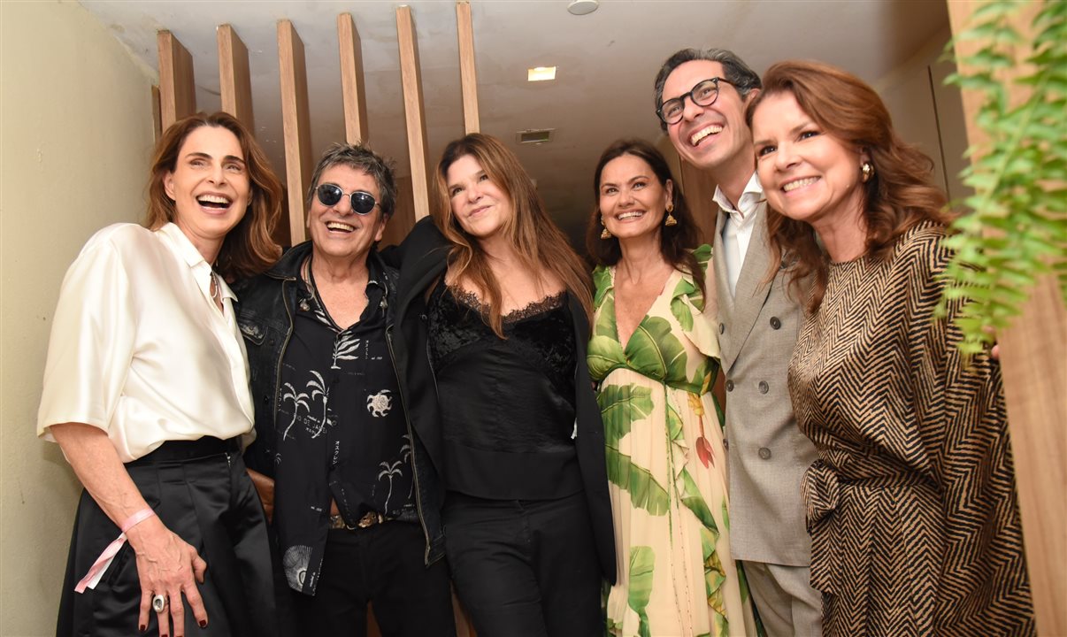 Netto Moreira e Patricia Costa, do Fairmont, com Silvia Pfeifer, Evandro Mesquita, Cristiane Oliveira e Magda Cotrofe