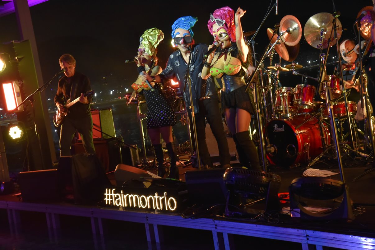 Netto Moreira, do Fairmont, entre Luiz Strauss e Tereza Romeiro, da Promotional Travel
