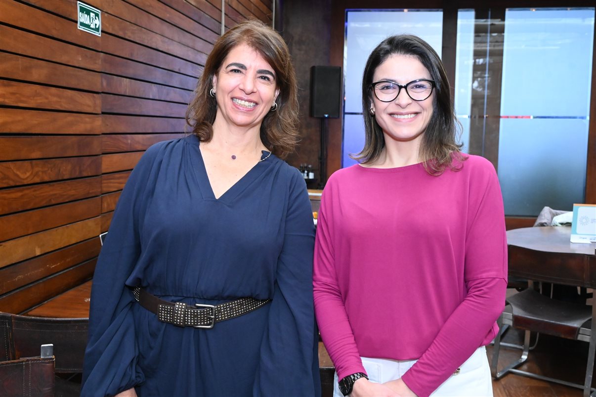 Marina Cantera, da Câmara de Turismo, Mariella Volppe, do Turismo do Uruguai, e Marcelo Lopes, da Cativa