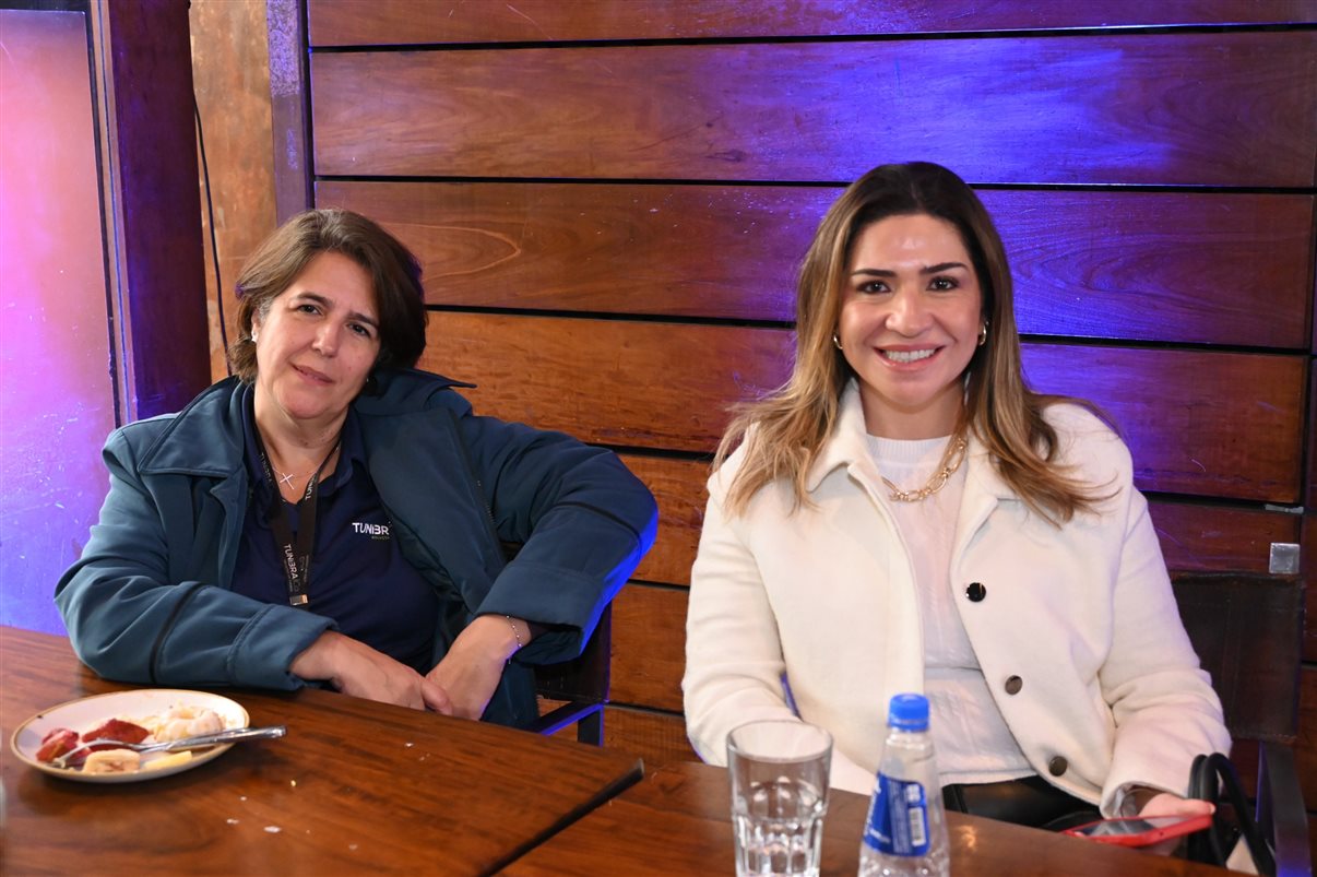 Marina Cantera, da Câmara de Turismo, Mariella Volppe, do Turismo do Uruguai, e Marcelo Lopes, da Cativa