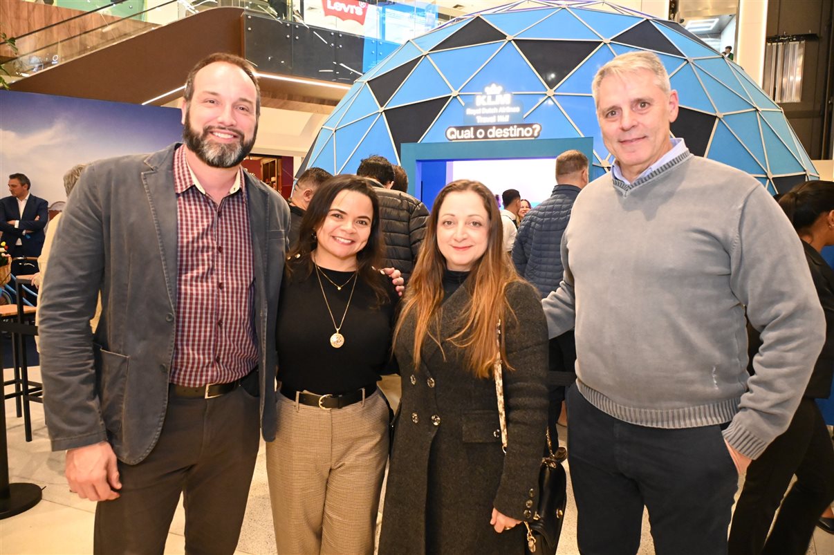 Convidados chegam na ação imersiva da KLM no Shopping Villa Lobos