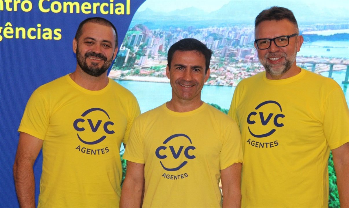 Paulo Oliveira, Rogério Mendes e Douglas Silva, da CVC, conduziram as atividades do evento