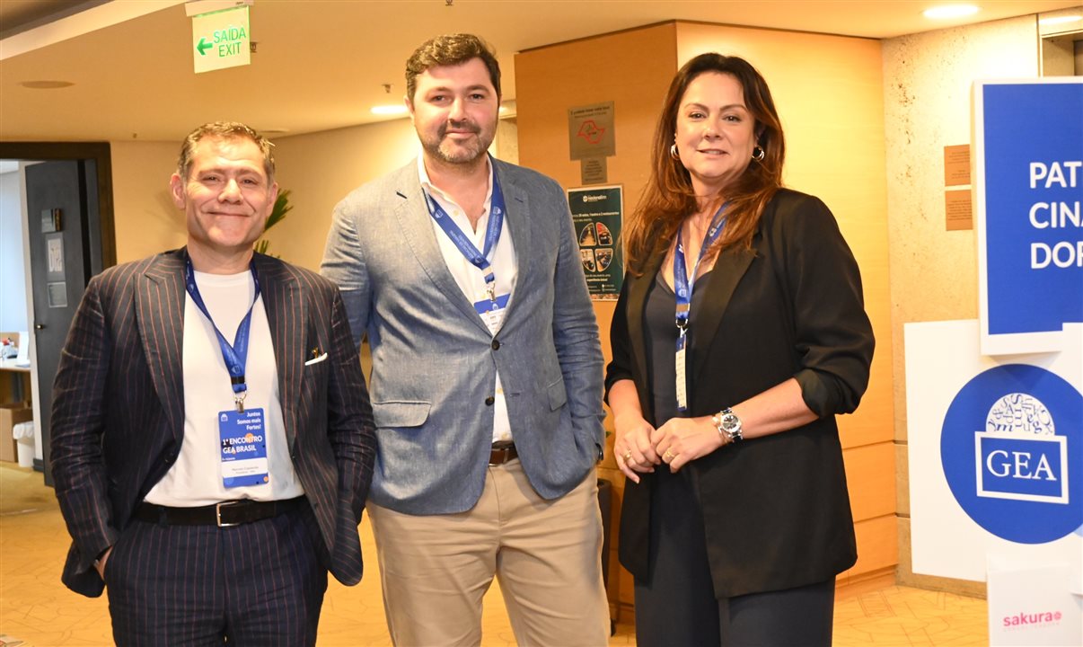 Marcelo Capdevila, Carlos Baptista e Claudia Bagna, do GEA Brasil