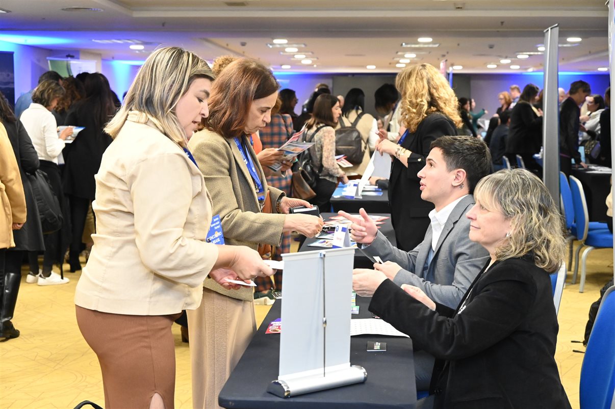 Expositores apresentam diferencias aos agentes