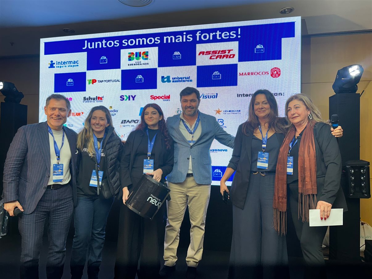 Tainara Dini, da Sakura, e Claudia Bagna, do GEA Brasil 