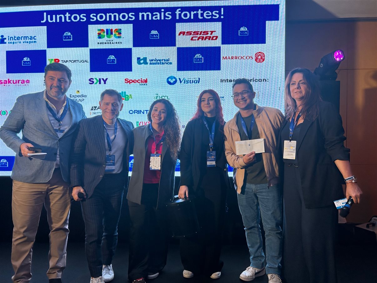 Tainara Dini, da Sakura, e Claudia Bagna, do GEA Brasil 