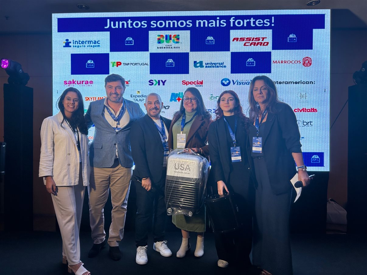 Tainara Dini, da Sakura, e Claudia Bagna, do GEA Brasil 