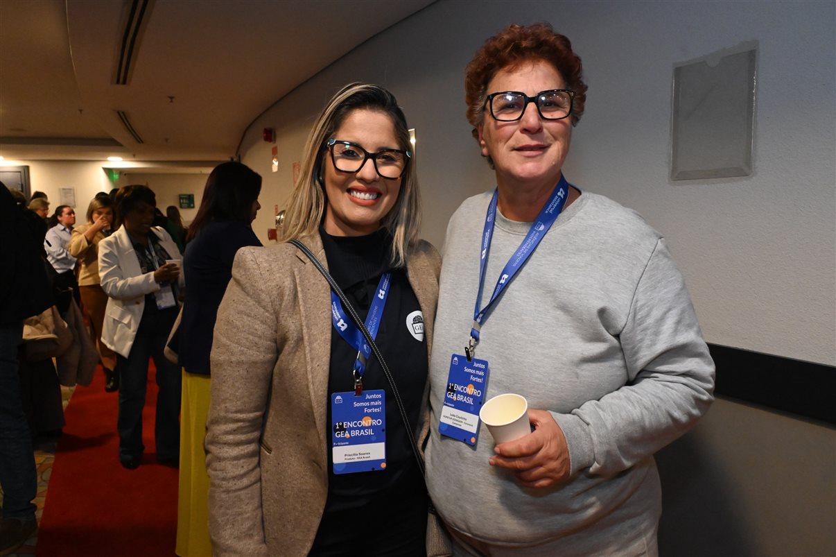 Tainara Dini, da Sakura, e Claudia Bagna, do GEA Brasil 
