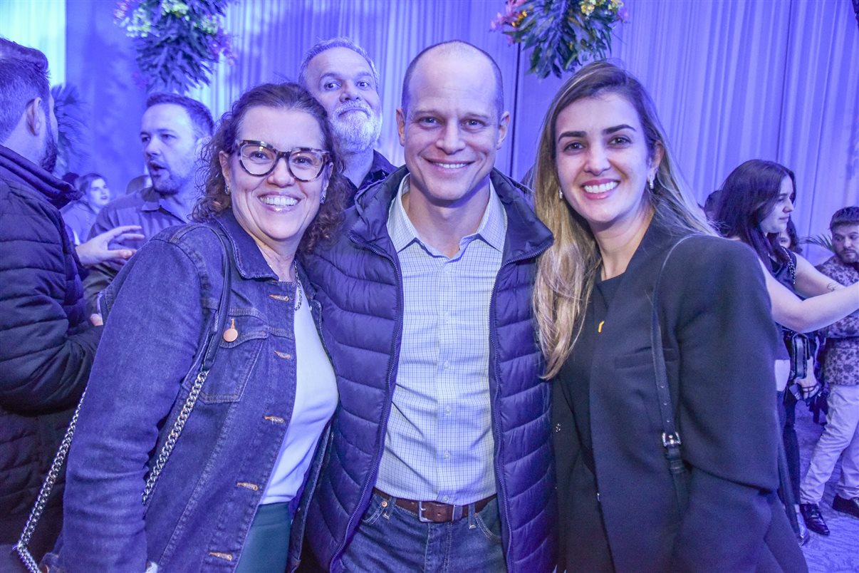 Patricia Thomas (Omnibees), Artur Andrade, José Guilherme Alcorta (PANROTAS) e Melanie Teixeira (Omnibees)