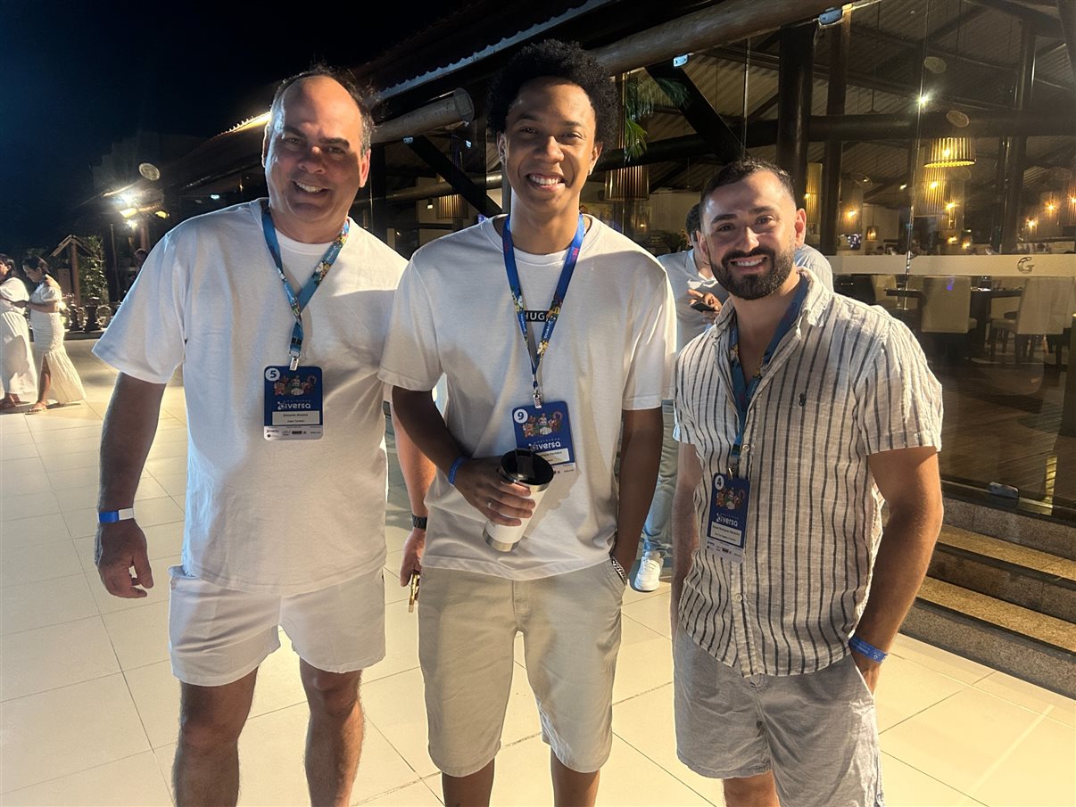 Arnaldo Franken, da Diversa, Lilian Santos, do Vila Galé Marés, Célio Fernandes, do Vila Galé Marés, Pedro Gramacho, da Setur-BA, e Vitor Bauab, da B2Live