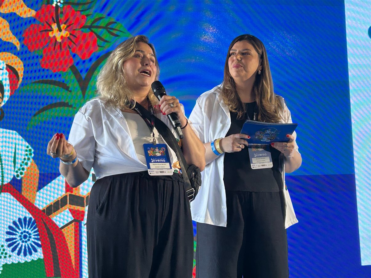 Adriana Fredericce com Julia Mendes, Kelly Souza e Simone Lourenço, da Diversa