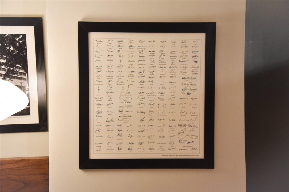 Em diversas áreas e salas do hotel há fotografias contando a história da Bahia e do próprio empreendimento