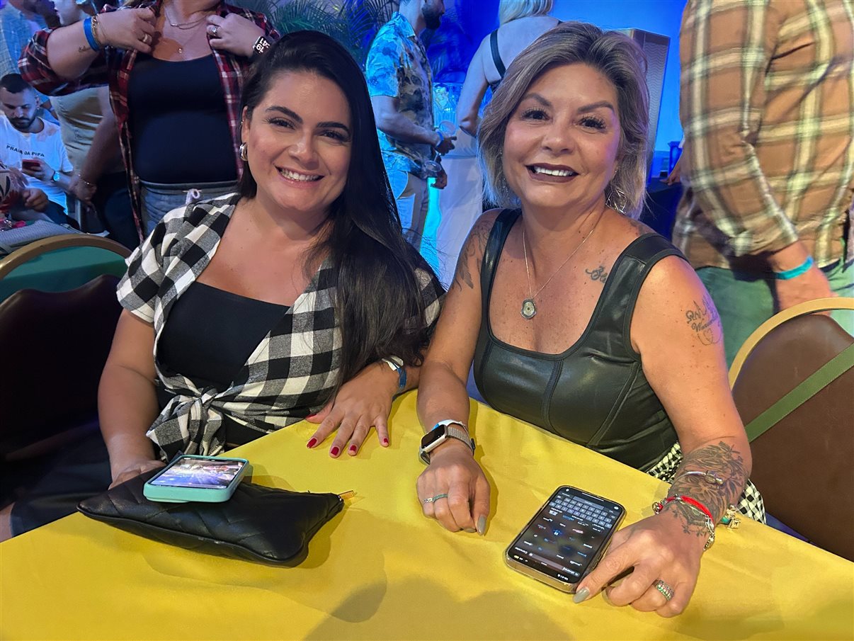 Mari Antunes, do Babado Novo