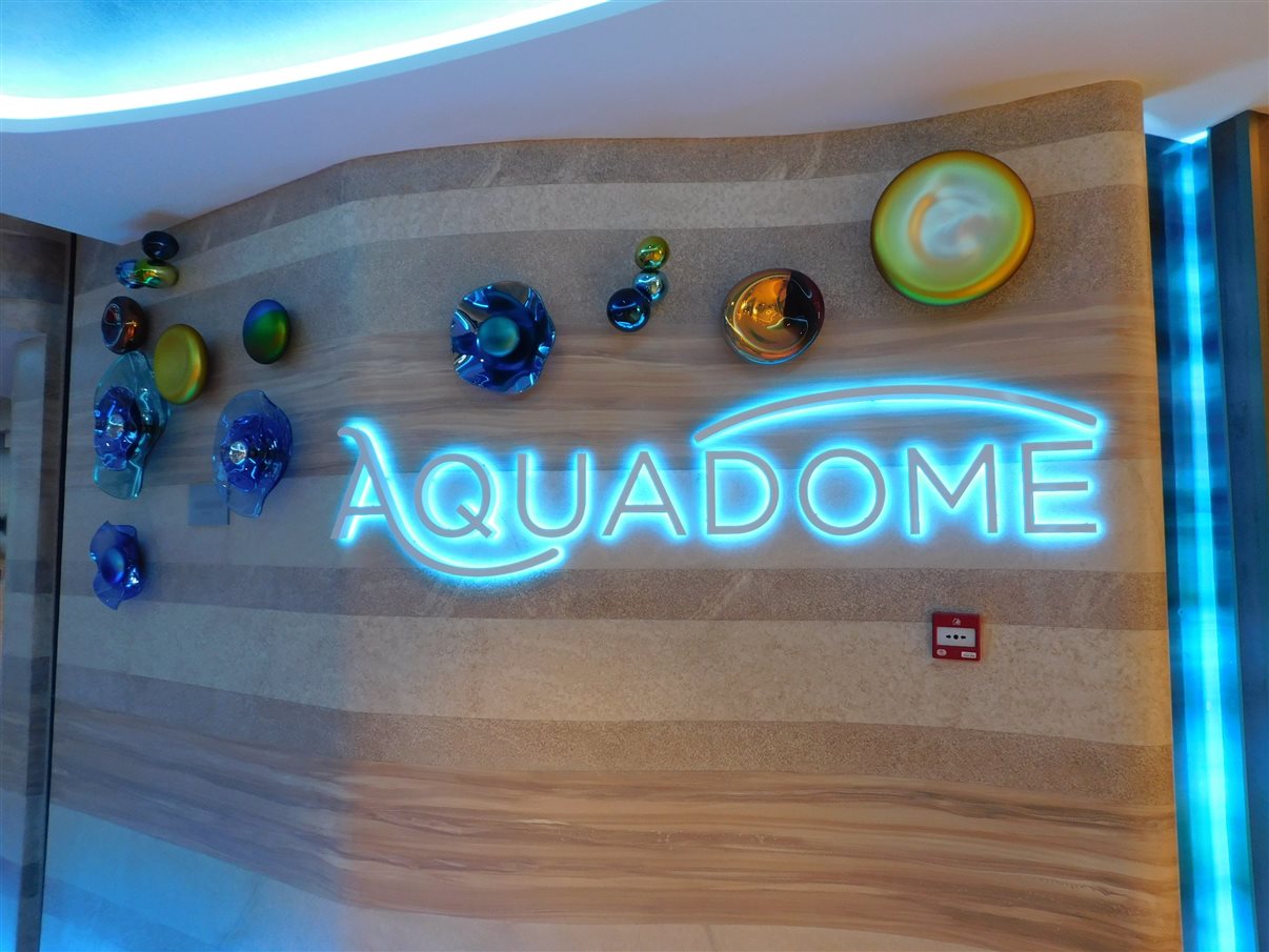 Entrada do Aqua Dome