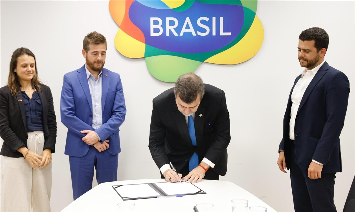 Objetivo é ampliar a oferta de voos e atrair mais visitantes estrangeiros ao Brasil