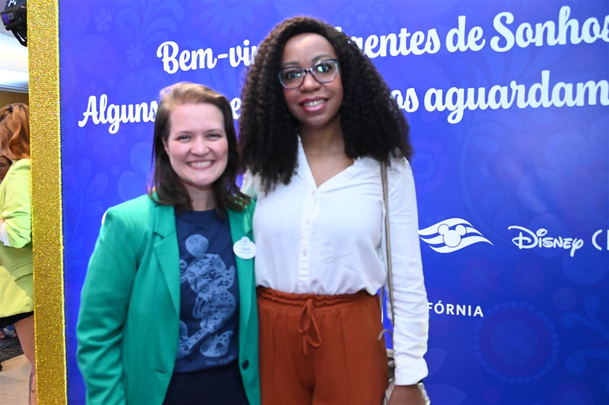 Ian de Palma, Isabella Gueller, Thais Ramos, Manuela Gentil Bopp, Alexander Haim, Lisa Smith, Juliana Belloti e Ana Luíza Teixeira, da Disney Destinations