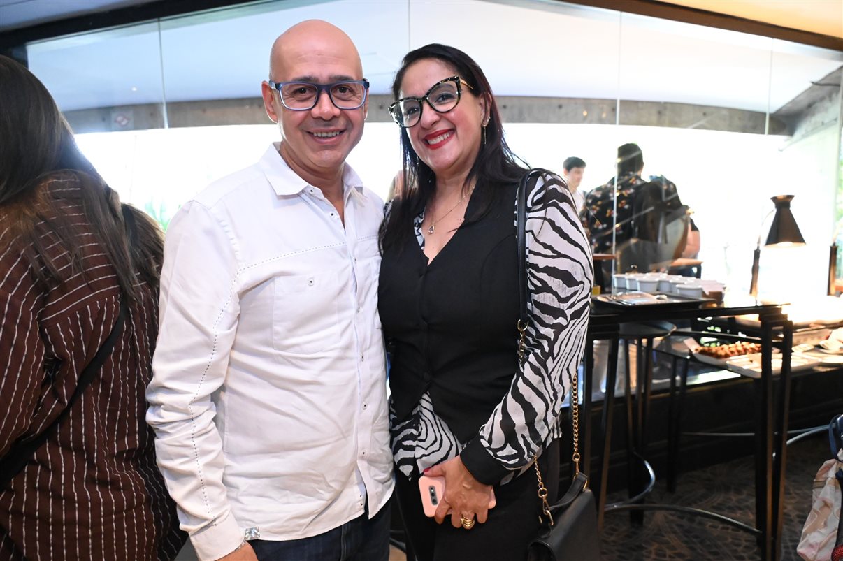 Ian de Palma, Isabella Gueller, Thais Ramos, Manuela Gentil Bopp, Alexander Haim, Lisa Smith, Juliana Belloti e Ana Luíza Teixeira, da Disney Destinations