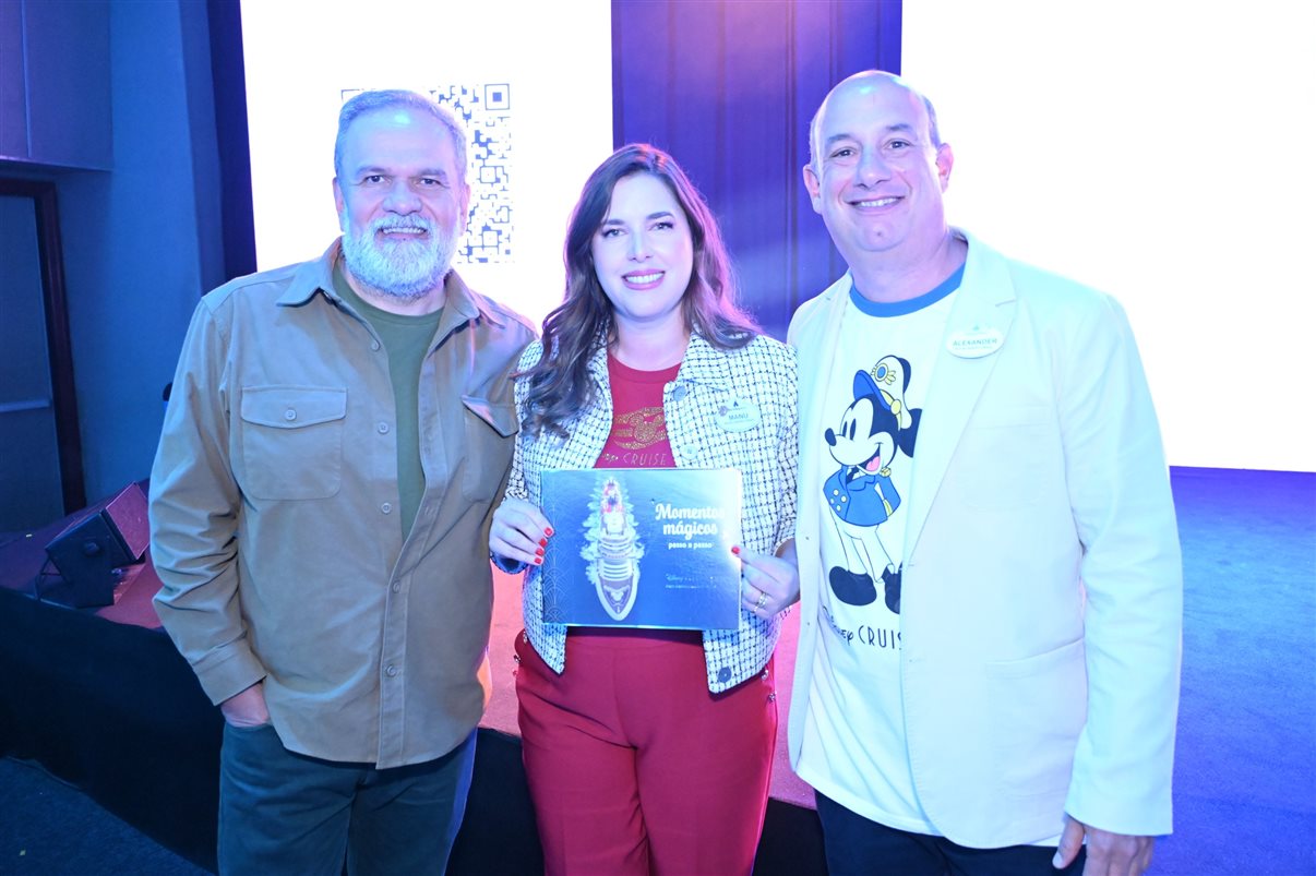 Mickey e Minnie Mouse encantaram os participantes do evento