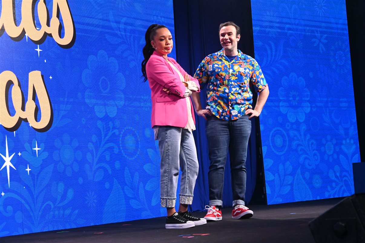 Mickey e Minnie Mouse encantaram os participantes do evento