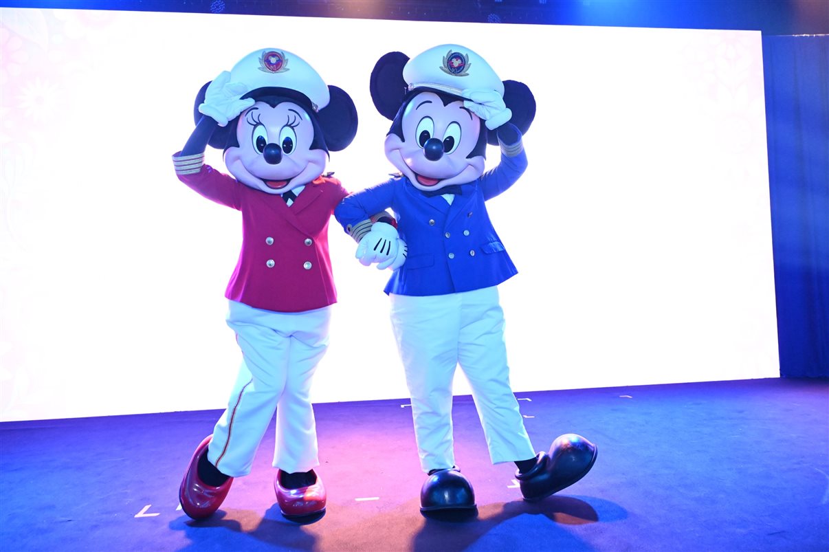Mickey e Minnie Mouse encantaram os participantes do evento