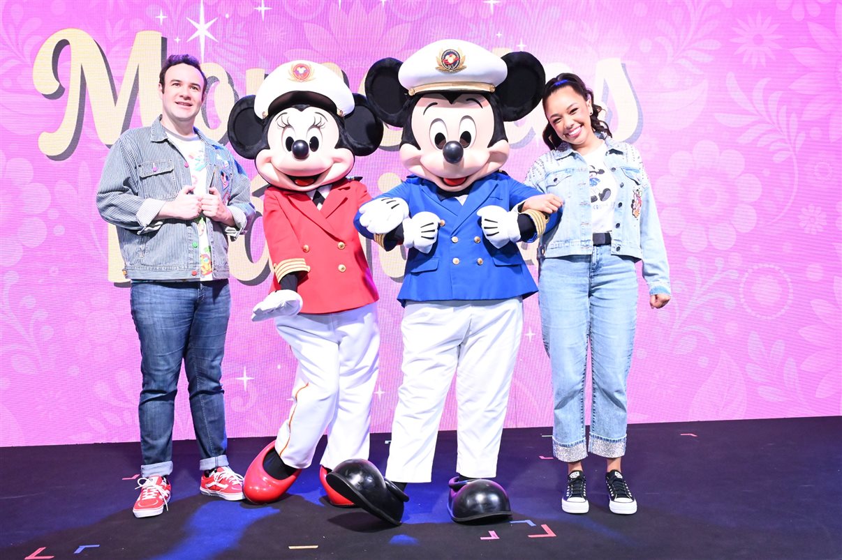Mickey e Minnie Mouse encantaram os participantes do evento