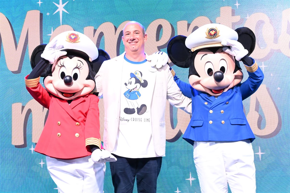 Mickey e Minnie Mouse encantaram os participantes do evento