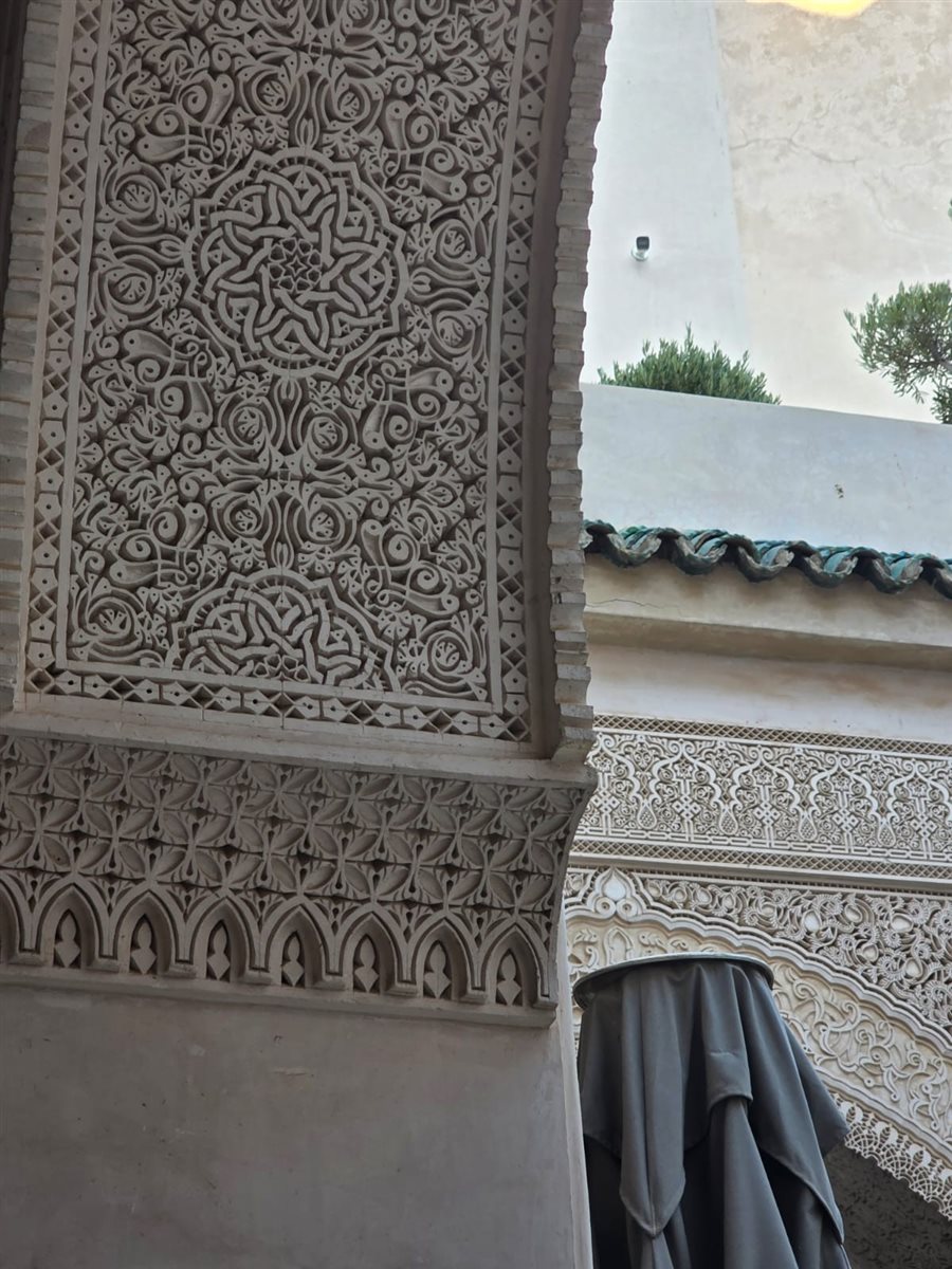 Belo pátio do Riad Fès