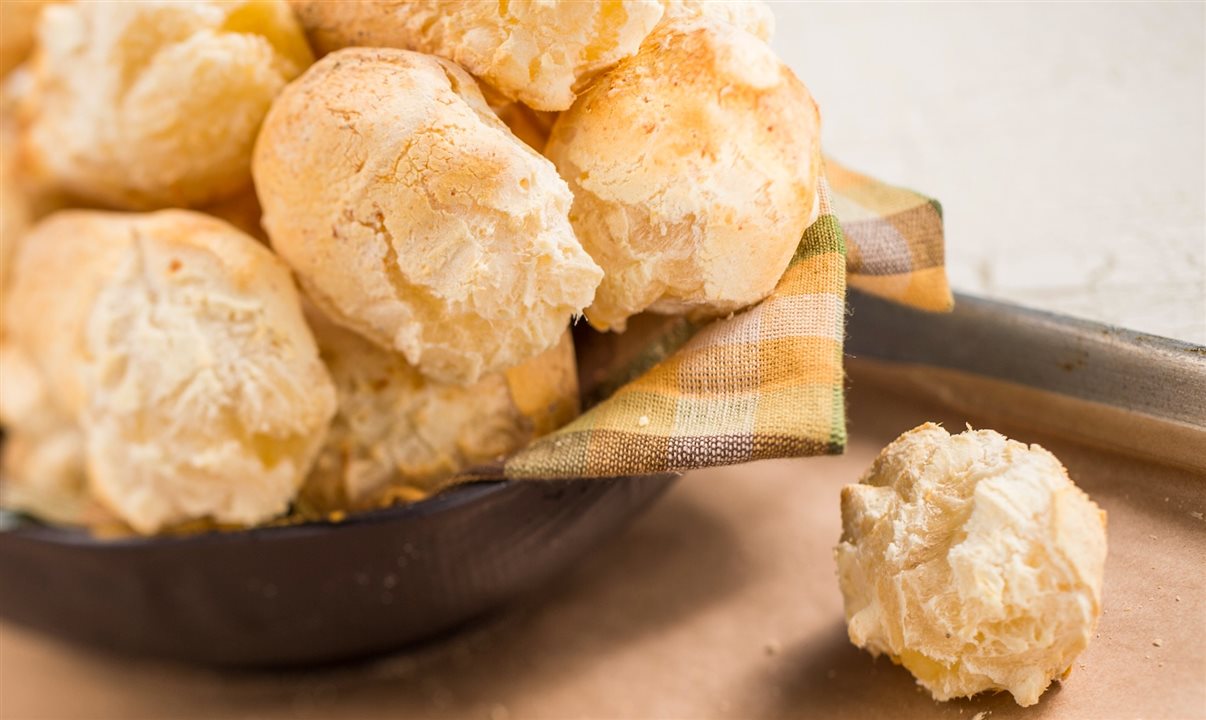 Típico pão de queijo brasileiro estará no cardápio do festival