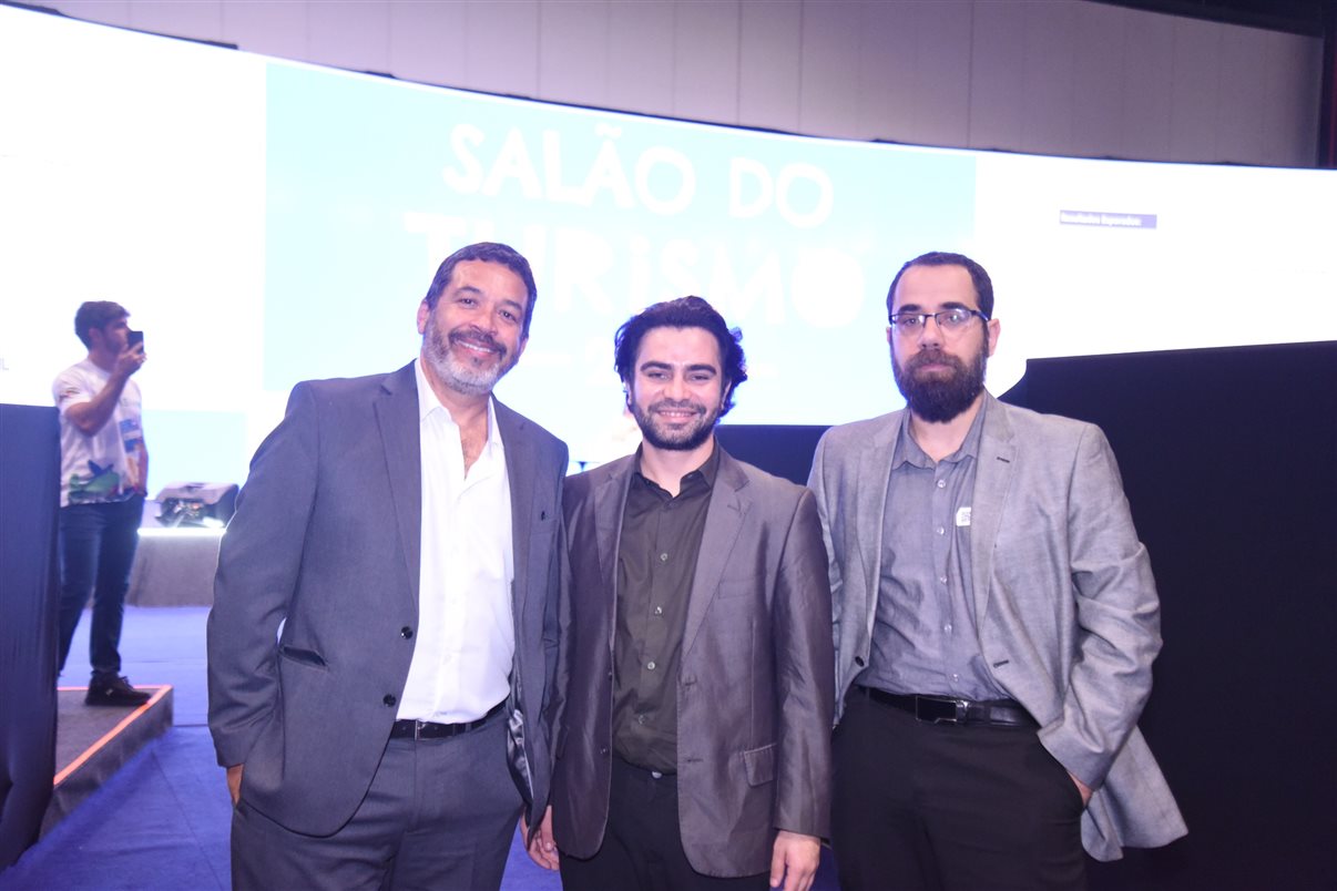 Bruno Reis, da Embratur, e Renê Amorim, da PANROTAS